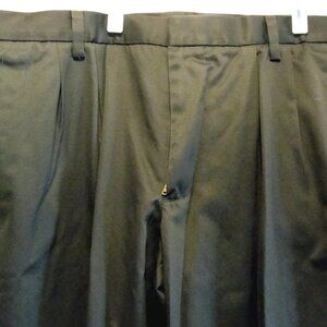 Dockers Khaki Pants 36 x 31 Classic Fit Pleated Dark Brown Single